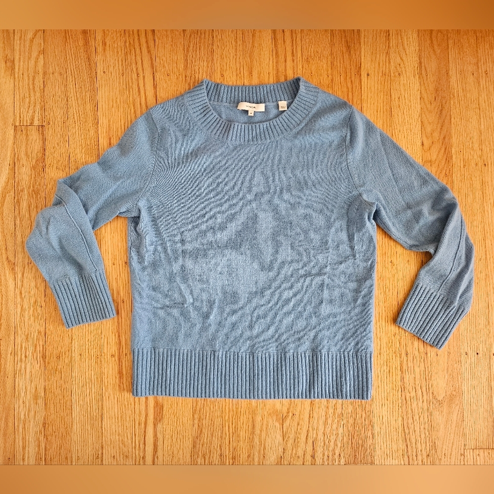 Vince Crewneck Cashmere Sweater Size M